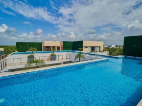 2 bedroom apartment with rooftop pool and gym